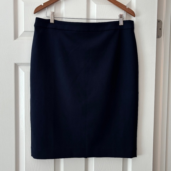 J Crew 365 No 2 Pencil Skirt - Navy Blue Size 12 - Picture 3 of 10